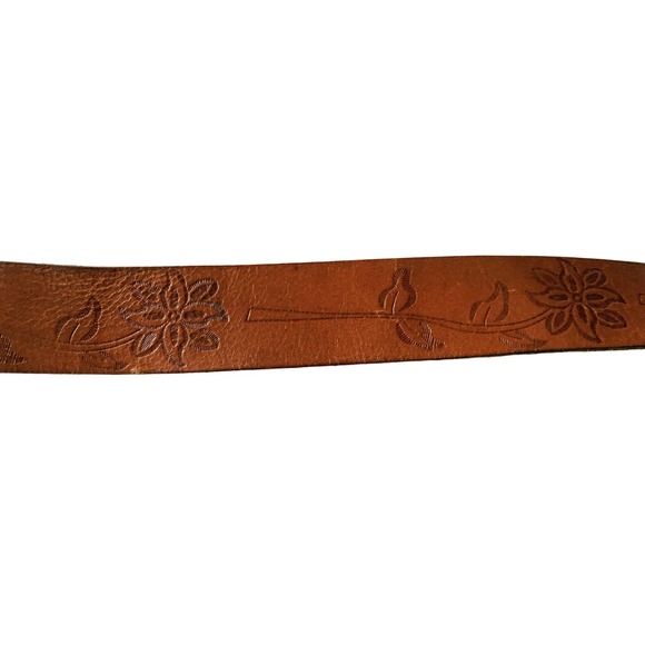 Womens Brown Skinny Leather Belt Floral Embossed 6 Holes B68 - Picture 2 of 4